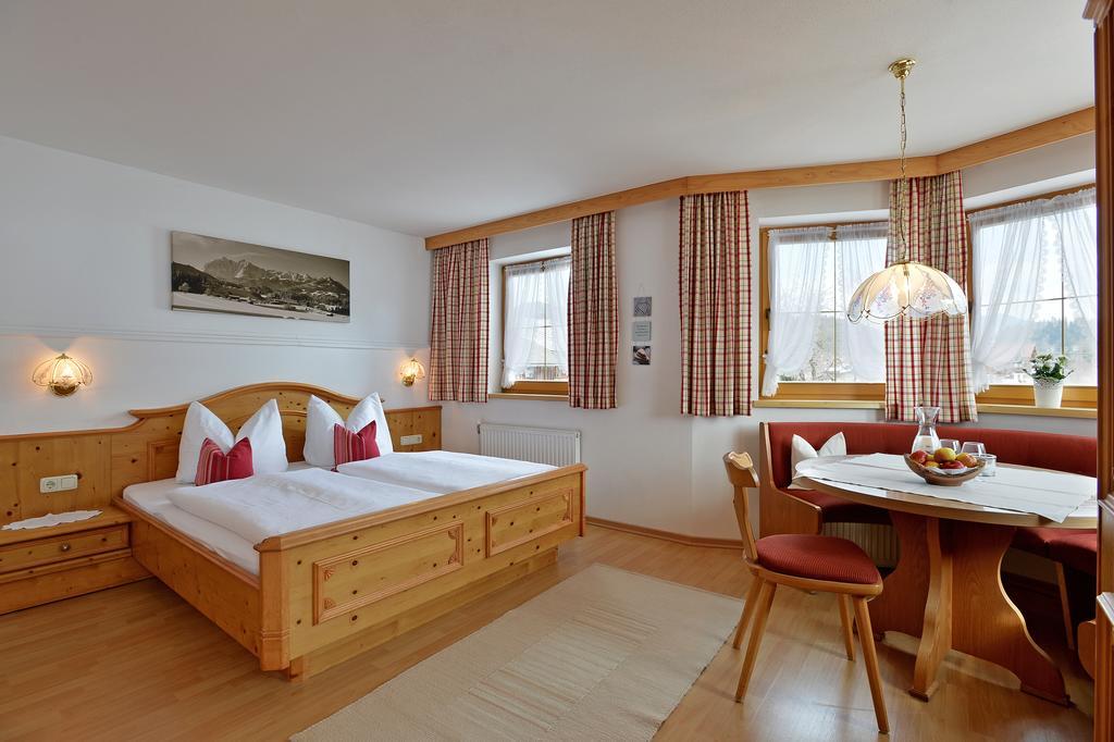 Huettschmiedhof Villa Kossen Ruang foto